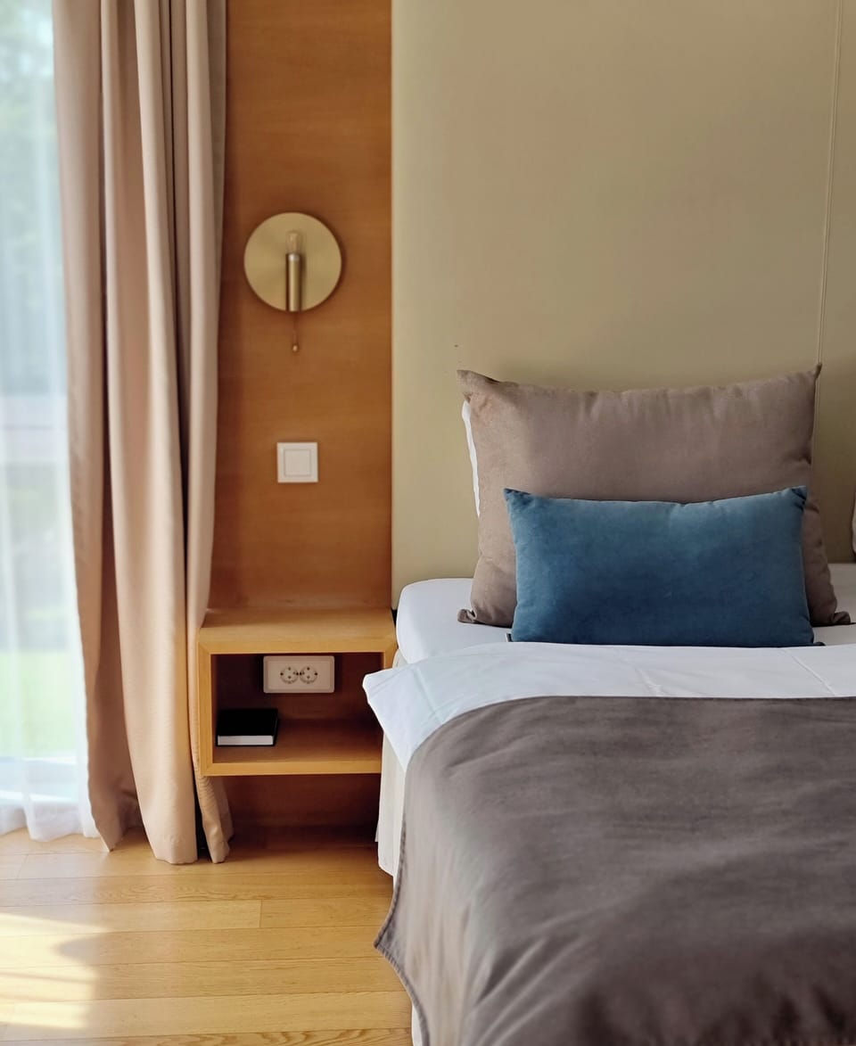 Soundproofing, iron/ironing board, free WiFi