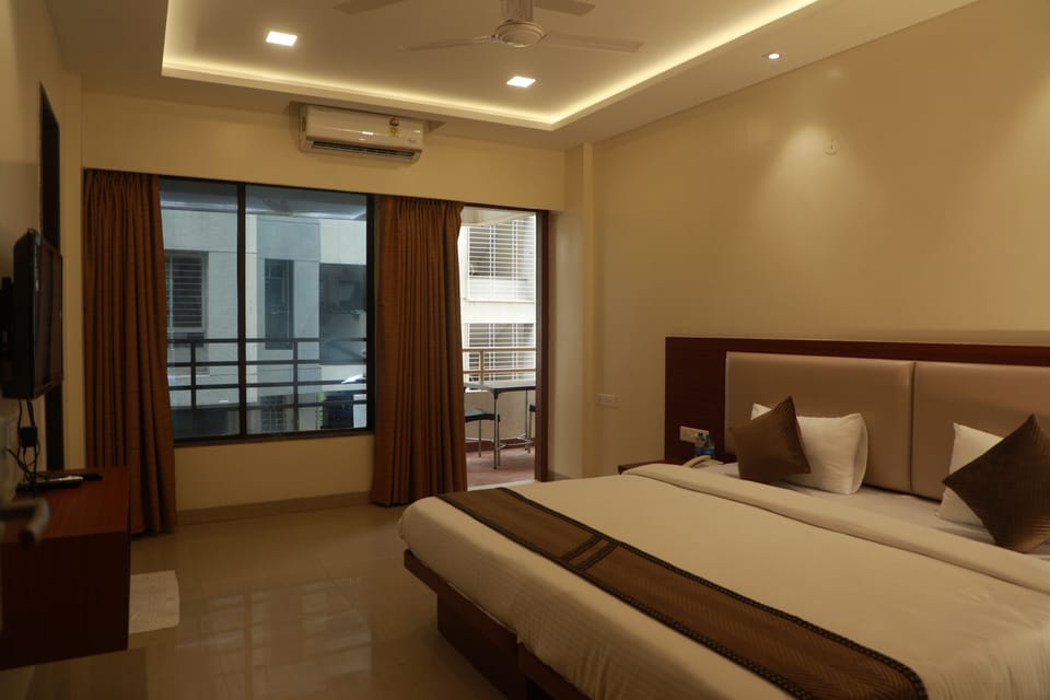 Deluxe Double Room with Balcony | Balcony