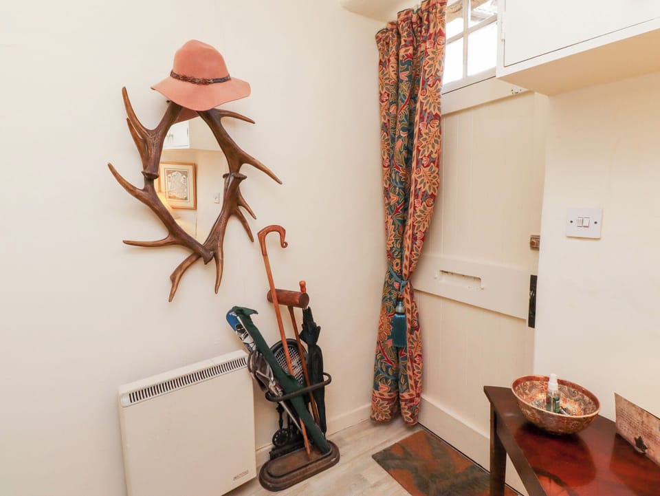 Cottage | Interior