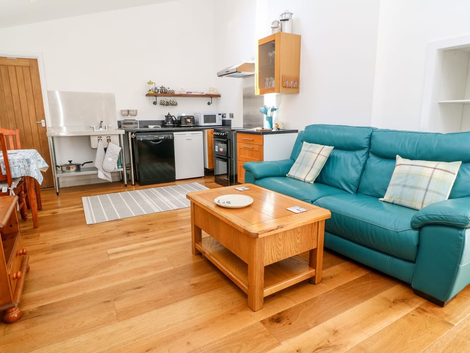 Cottage | Interior