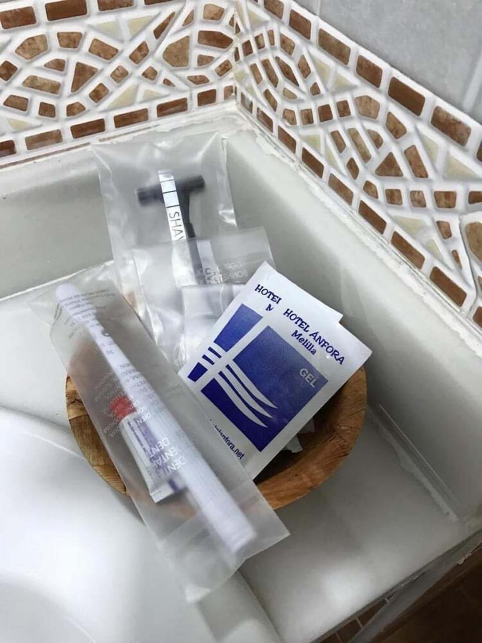 Bathroom amenities