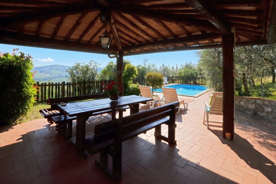 Honeymoon House, 3 Bedrooms, 2 Bathrooms, Mountainside (Casa Citille) | Outdoor dining