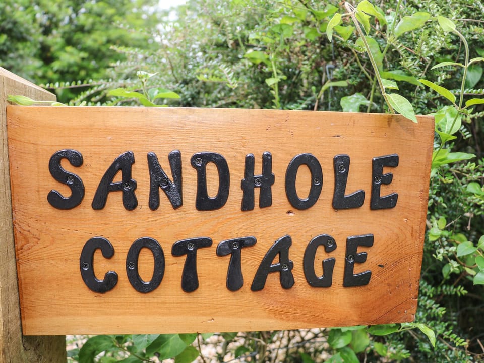 Cottage | Interior