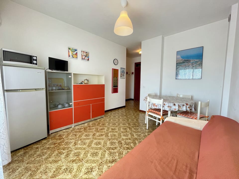 Apartment, 1 Bedroom, Balcony, Ocean View | 2 bedrooms