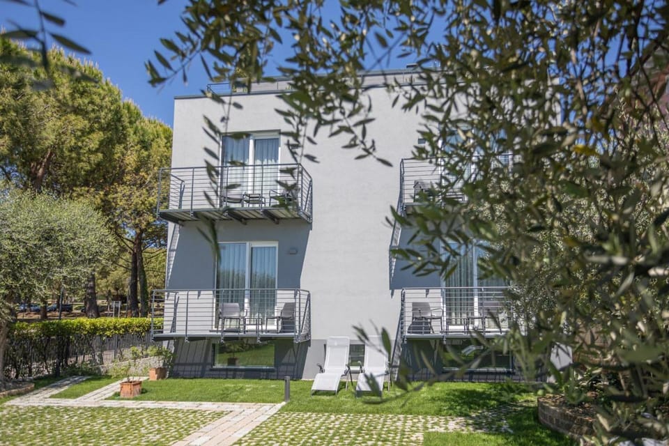 Room, 1 Bedroom, Balcony, Garden View | Exterior