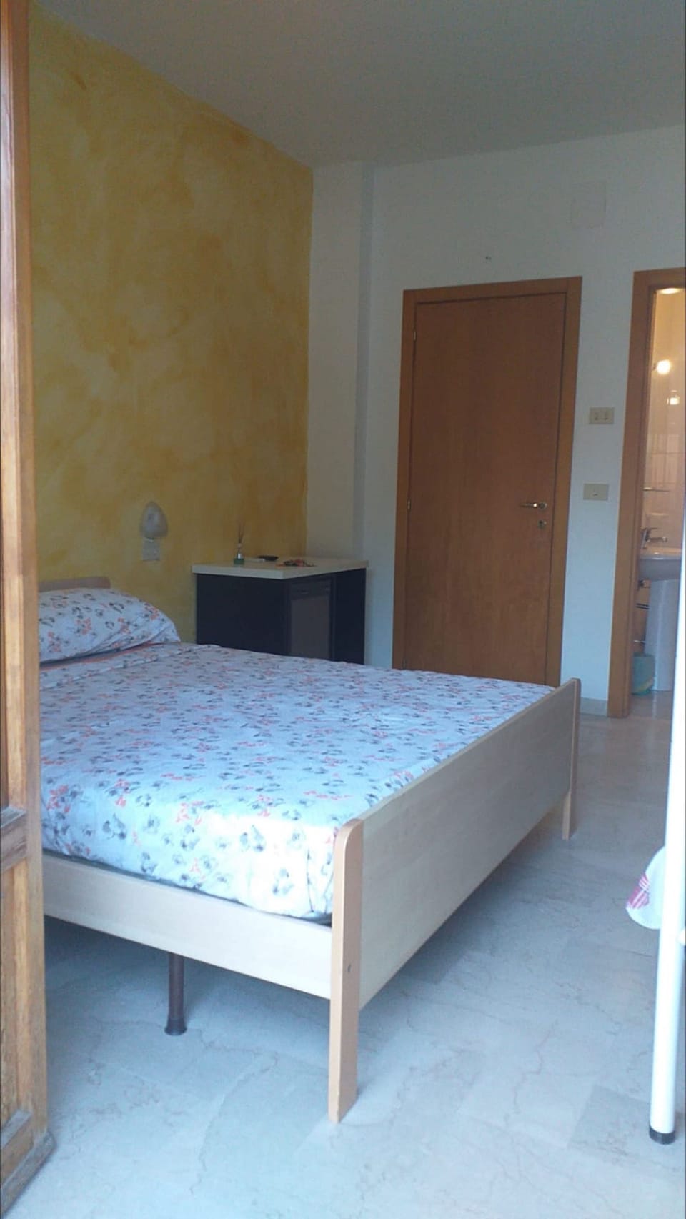 Room, 1 Bedroom, Accessible, Smoking | 1 bedroom