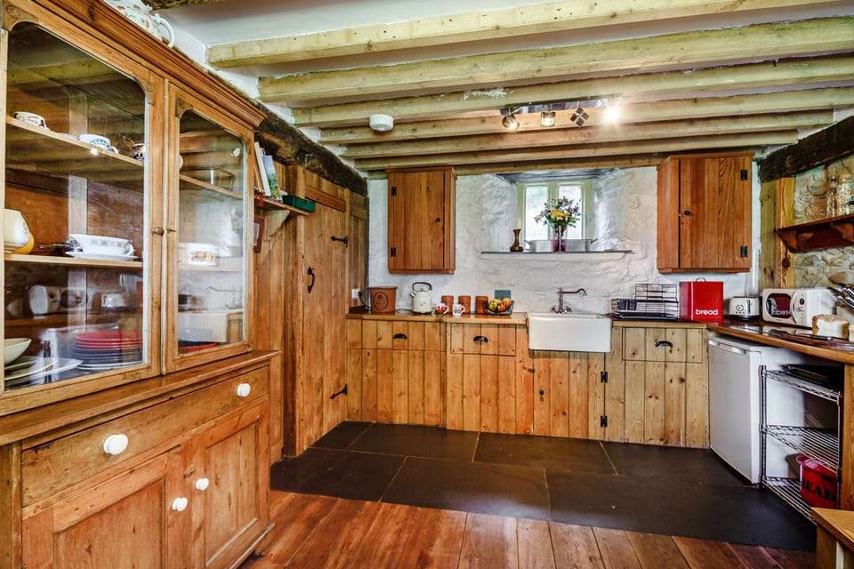 Cottage | Interior