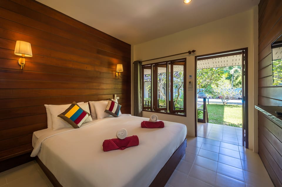 Cabin Double Room | In-room safe, desk, free WiFi