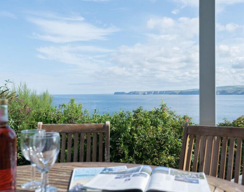 Cottage | Balcony