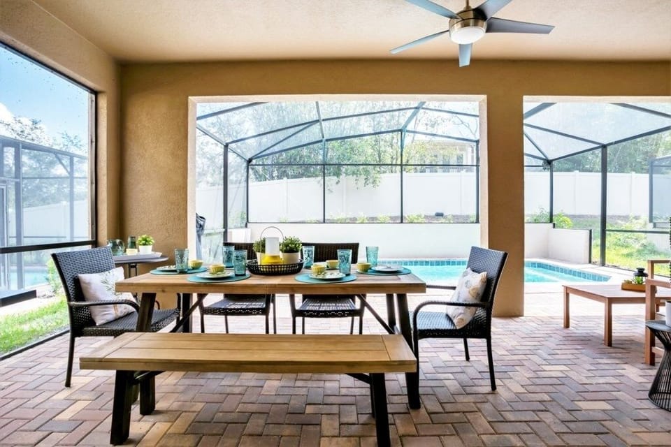 House, 6 Bedrooms | Living room