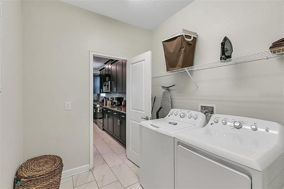 Villa, 5 Bedrooms | Laundry