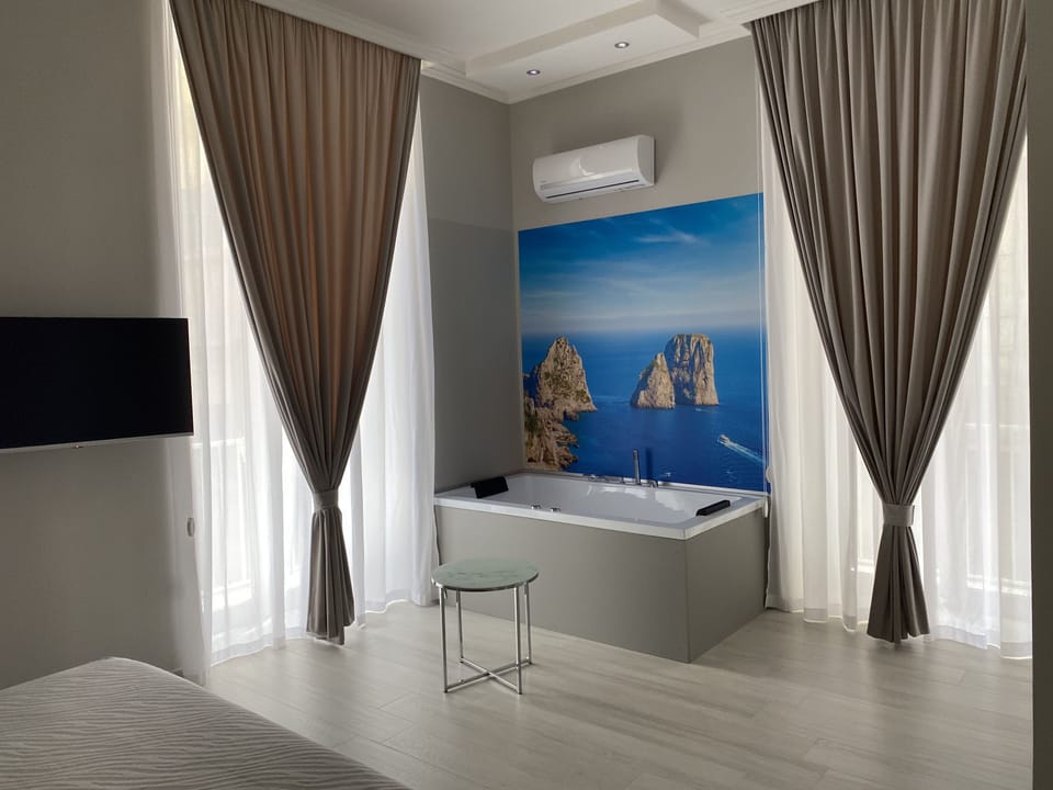 Luxury Room, Jetted Tub | Jetted tub