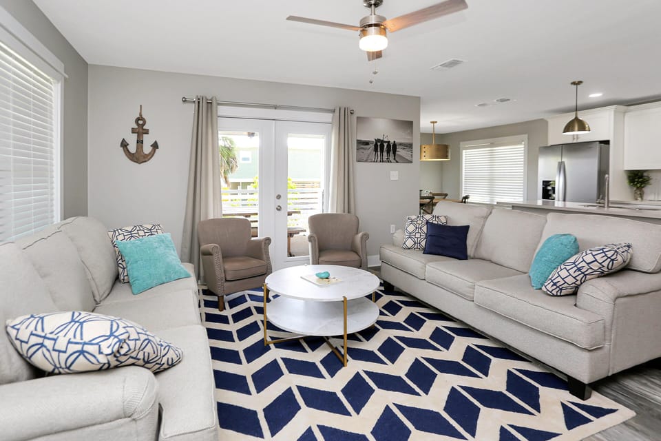 House, Multiple Beds (Anchored Inn 3) | Living area