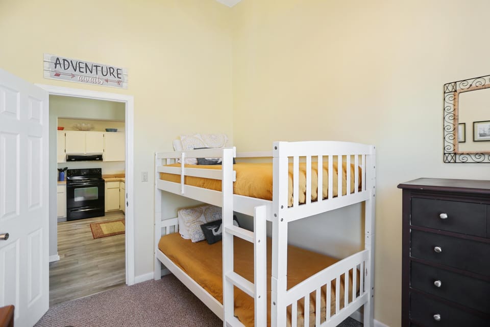 House, Multiple Beds (Coastal Sunshine) | 3 bedrooms, individually decorated, individually furnished