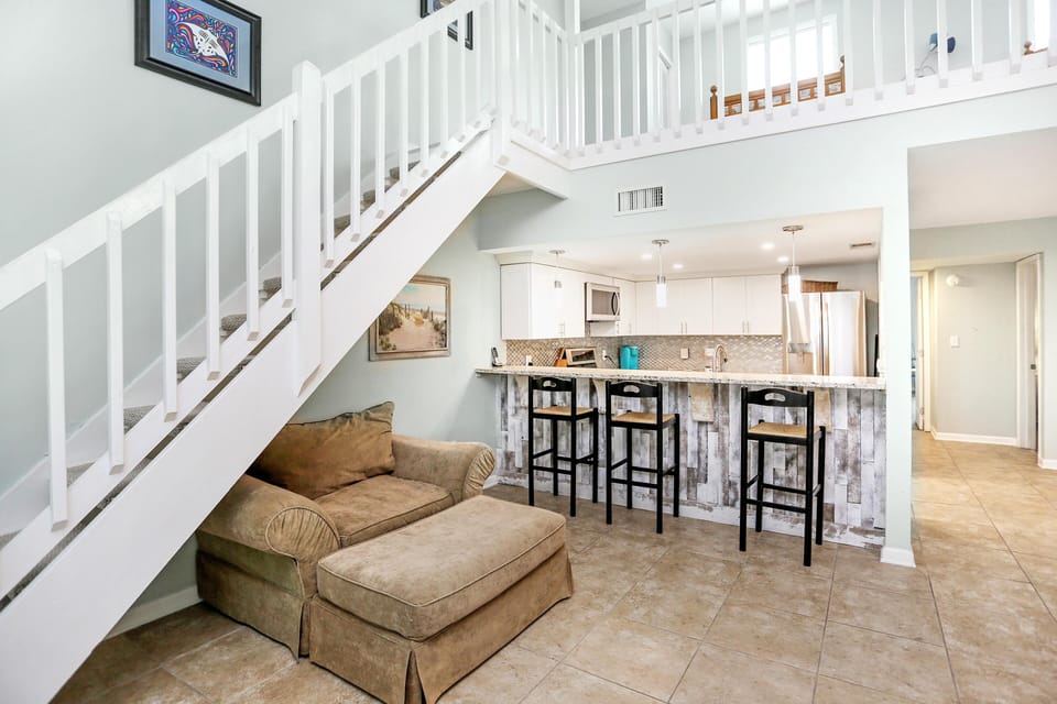 House, Multiple Beds (Sharkeys) | Living area