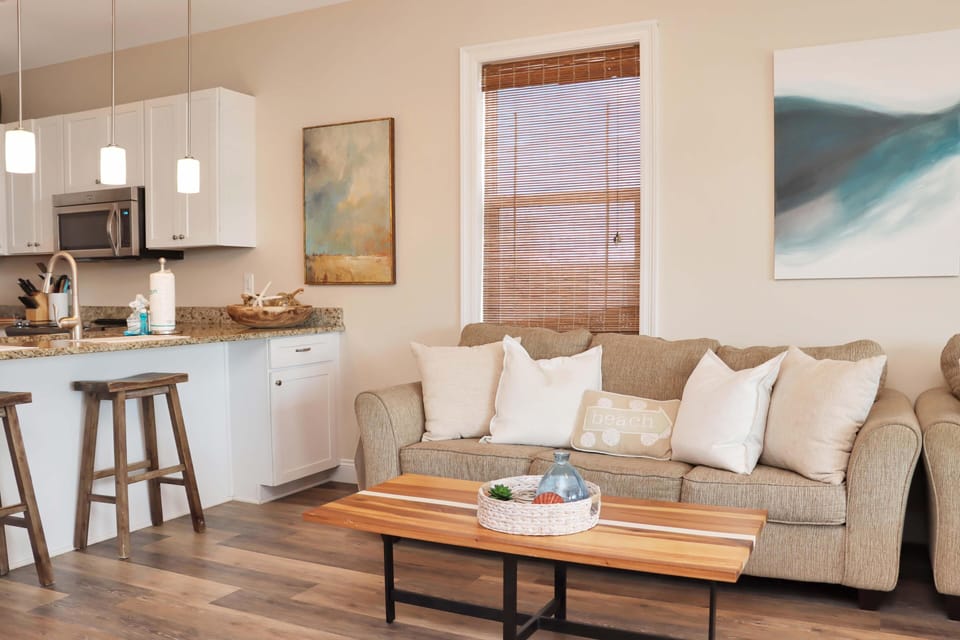 House, Multiple Beds (Searenity) | Living area