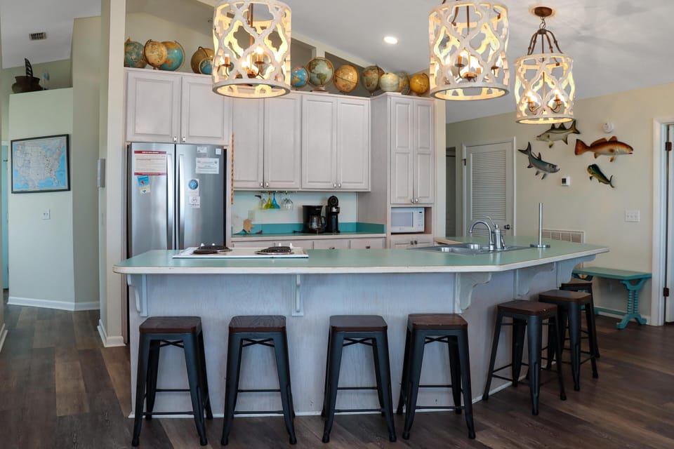 House, Multiple Beds (WindScape) | Private kitchen | Cookware/dishes/utensils