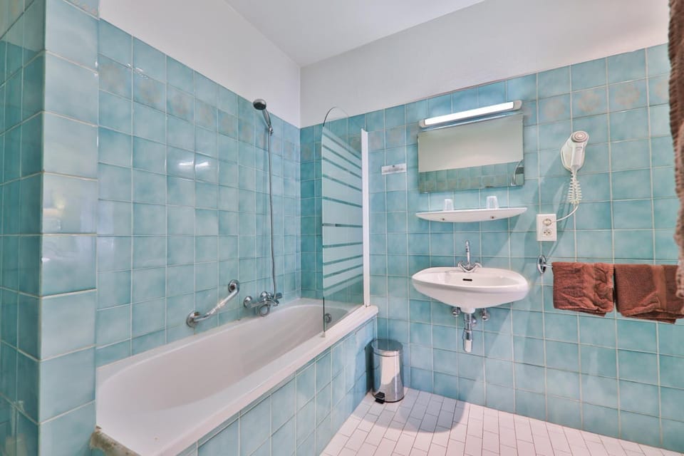 Hair dryer, towels