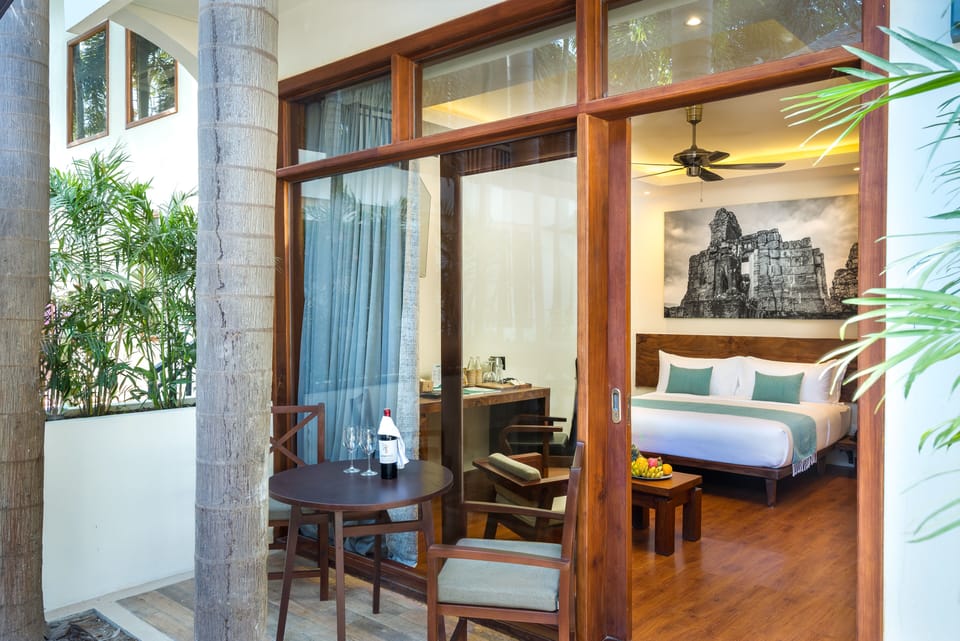Premier Double Room | Premium bedding, minibar, in-room safe, individually decorated