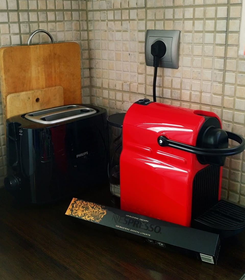 House | Coffee and/or coffee maker