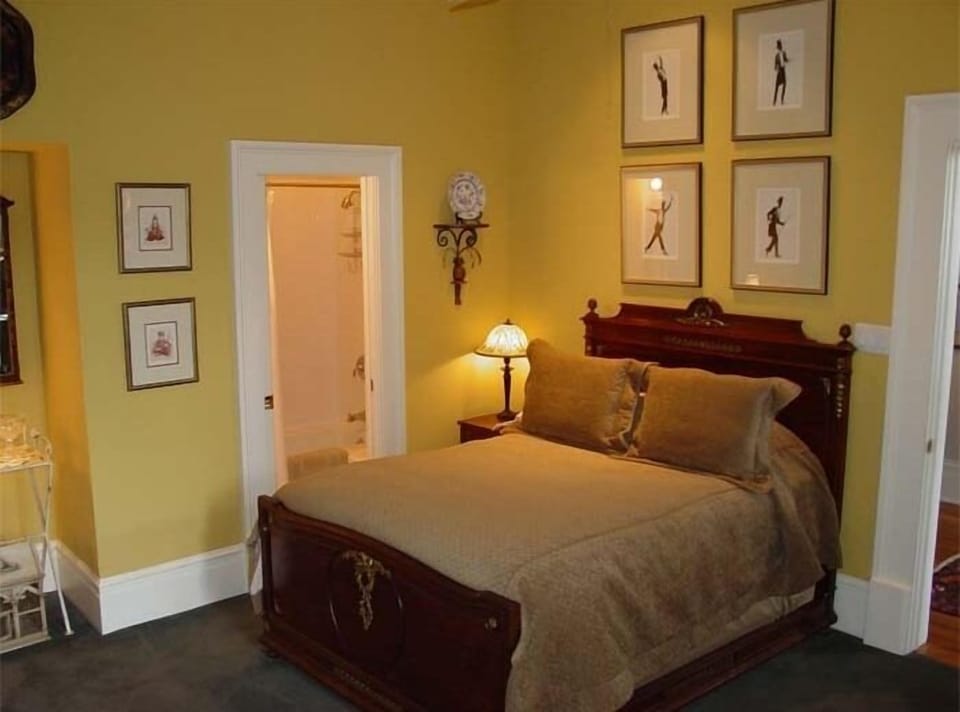 The Regency Room | Premium bedding, individually decorated, individually furnished