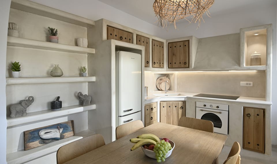 Shared fridge, electric kettle, toaster