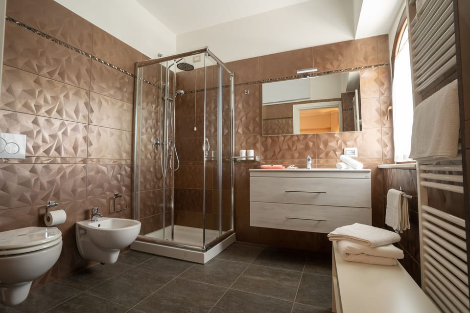 Luxury Room, 1 Double Bed | Free WiFi
