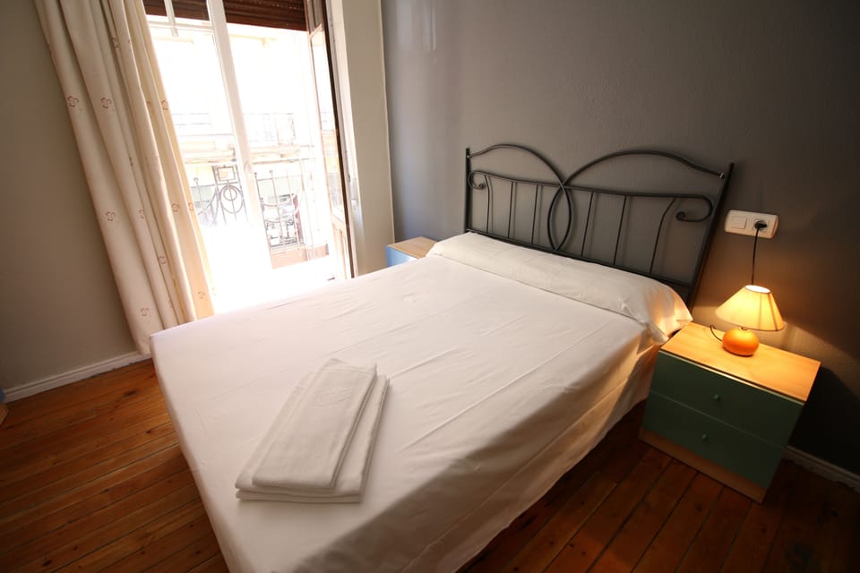 Standard Room | Desk, iron/ironing board, free WiFi, bed sheets