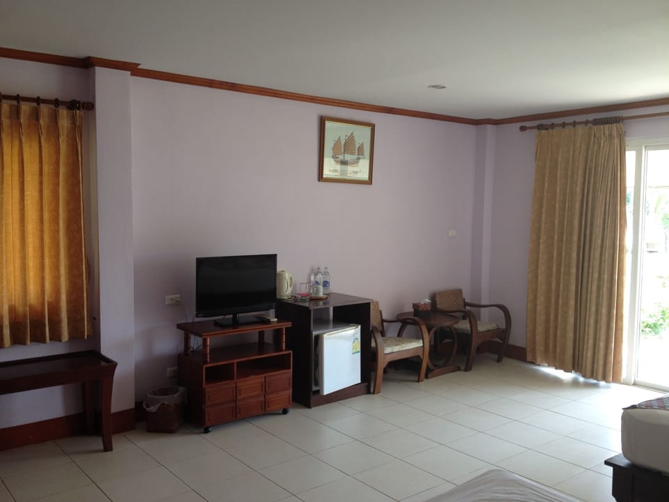 Superior Double Room, Beachfront | Room amenity