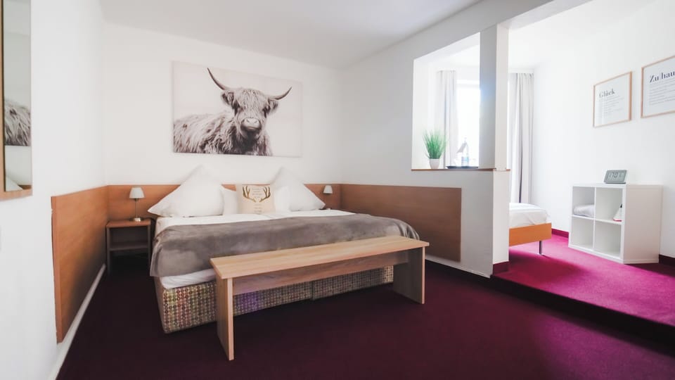 Double Room | In-room safe, desk, free WiFi, bed sheets