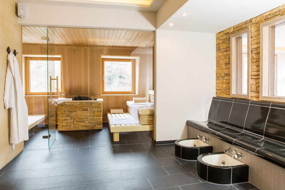Body treatments, body wraps, body scrubs, facials, 2 treatment rooms