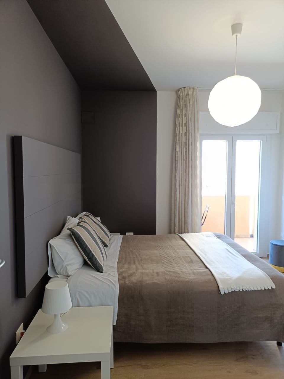 Double Room, 1 Bedroom, Balcony | Desk, iron/ironing board, WiFi (free)