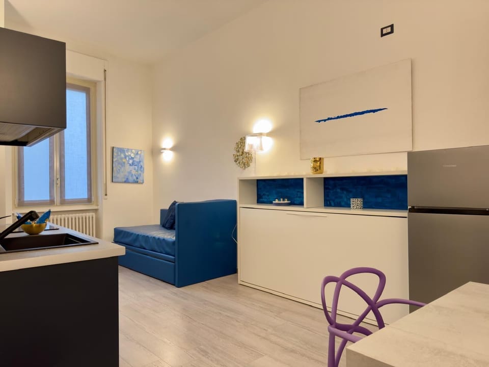 Smart Apartment | Living area | Flat-screen TV