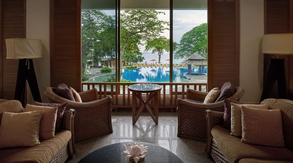 Lobby sitting area