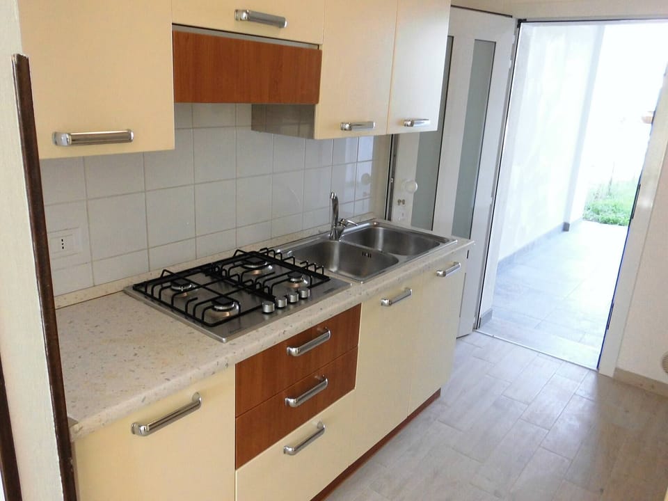 Villa, 2 Bedrooms, Balcony, Garden View | Interior