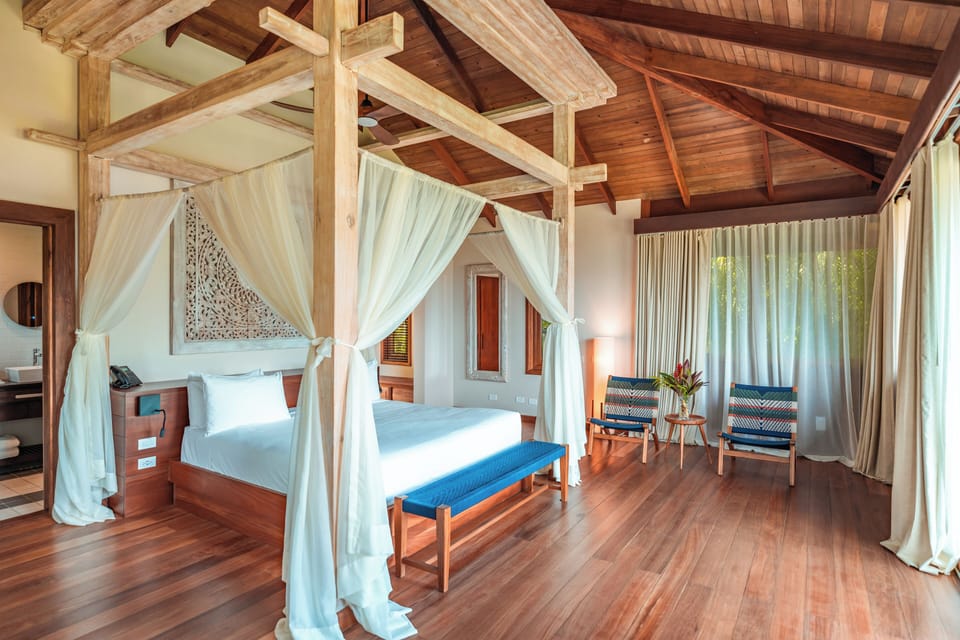 Luxury Villa | Premium bedding, down comforters, Select Comfort beds, minibar