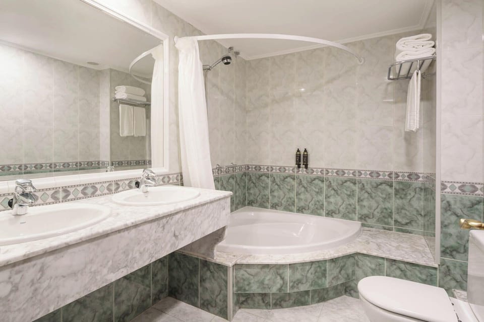 Crisol Almirante Hotel in Ferrol