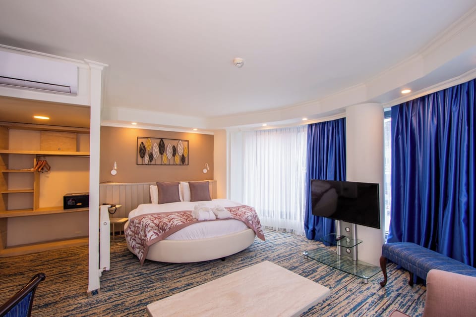 Studio Suite | Premium bedding, minibar, in-room safe, soundproofing