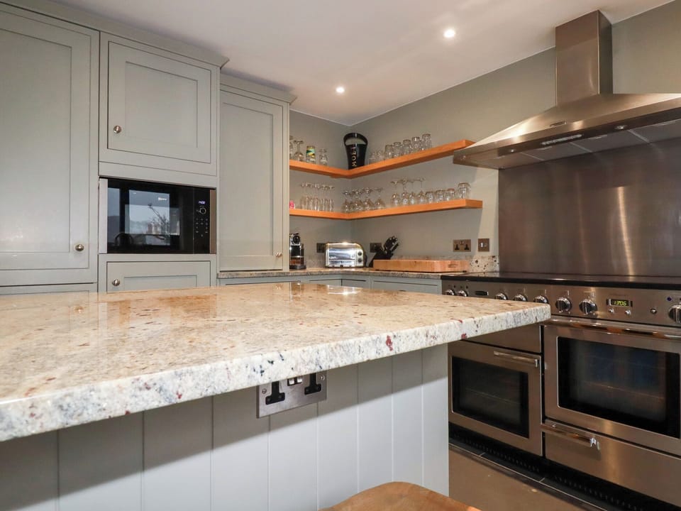 Fridge, microwave, dishwasher, electric kettle