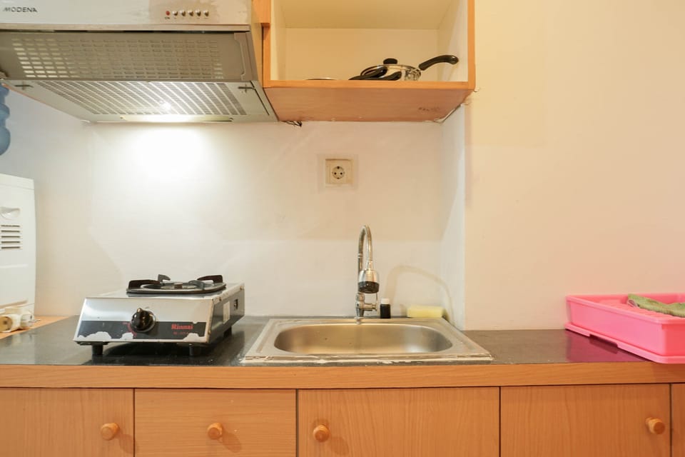 Room | Private kitchen | Fridge, stovetop, dishwasher, cookware/dishes/utensils