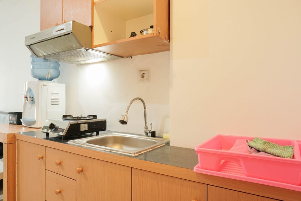 Room | Private kitchen | Fridge, stovetop, dishwasher, cookware/dishes/utensils