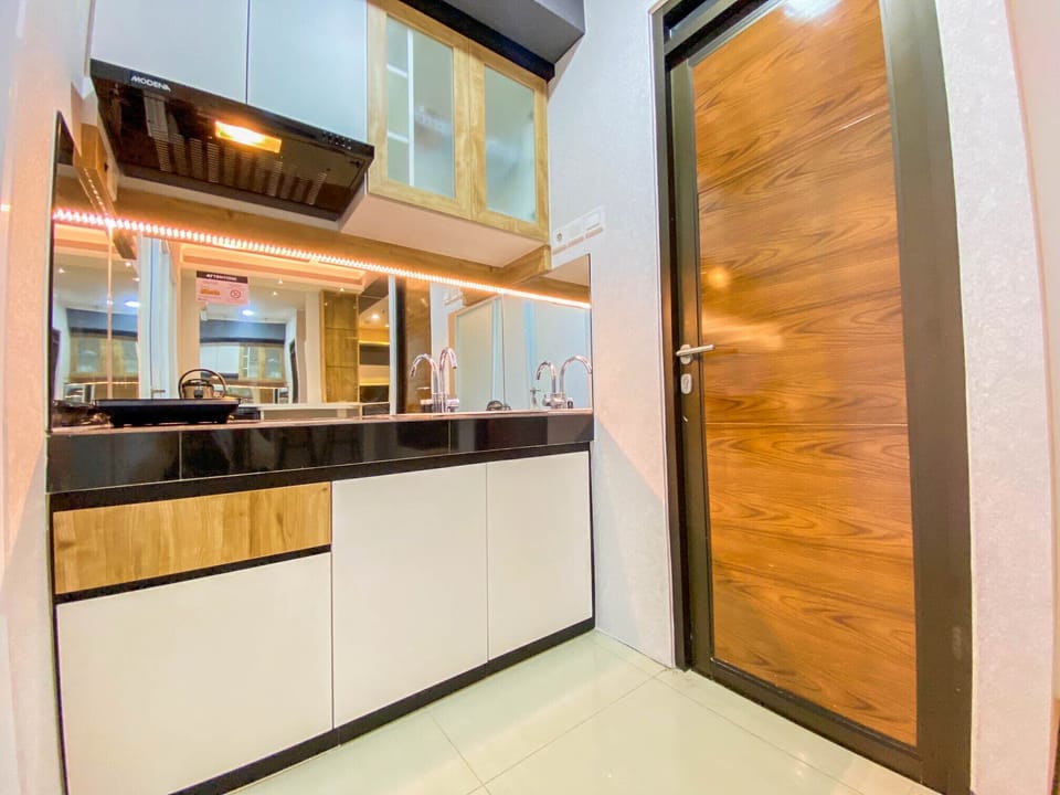 Room | Private kitchen | Fridge, stovetop, dishwasher, cookware/dishes/utensils