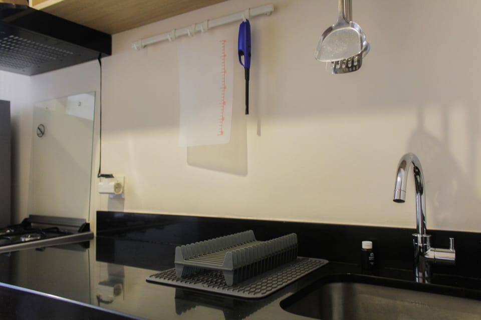 Room | Private kitchen | Fridge, stovetop, cookware/dishes/utensils