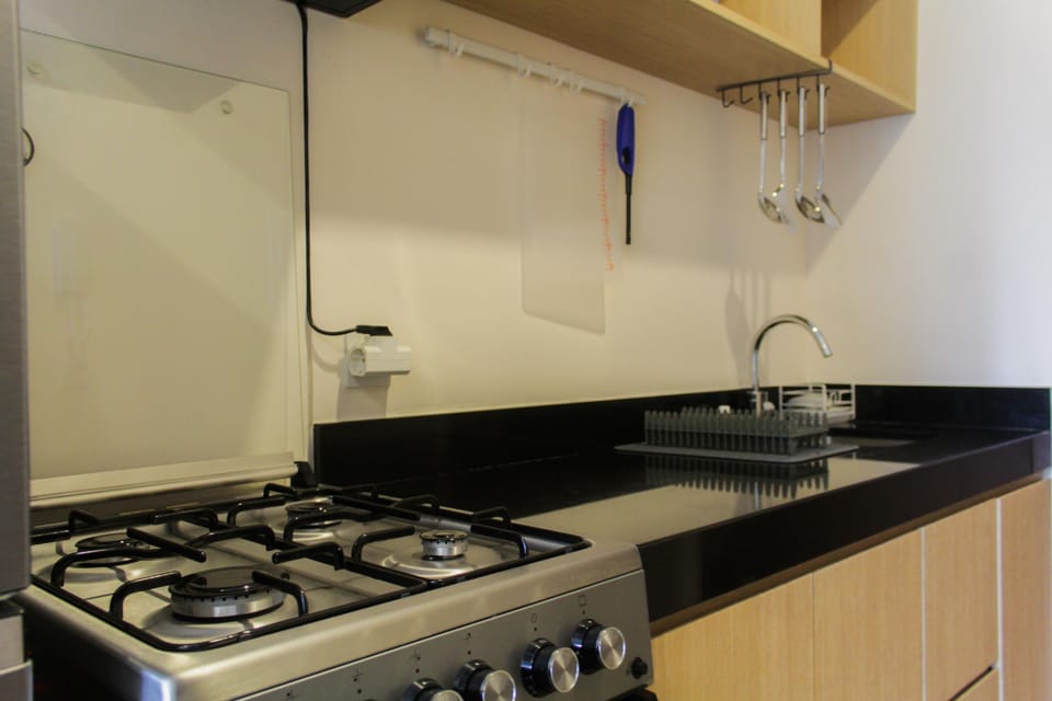 Room | Private kitchen | Fridge, stovetop, cookware/dishes/utensils