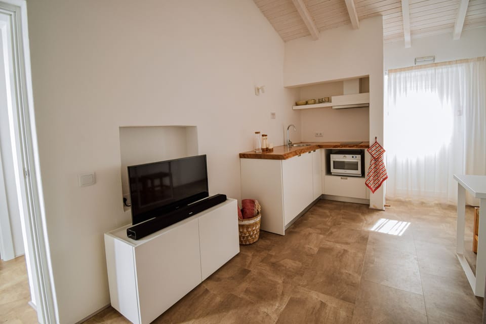 Apartment, 1 Bedroom | Private kitchen