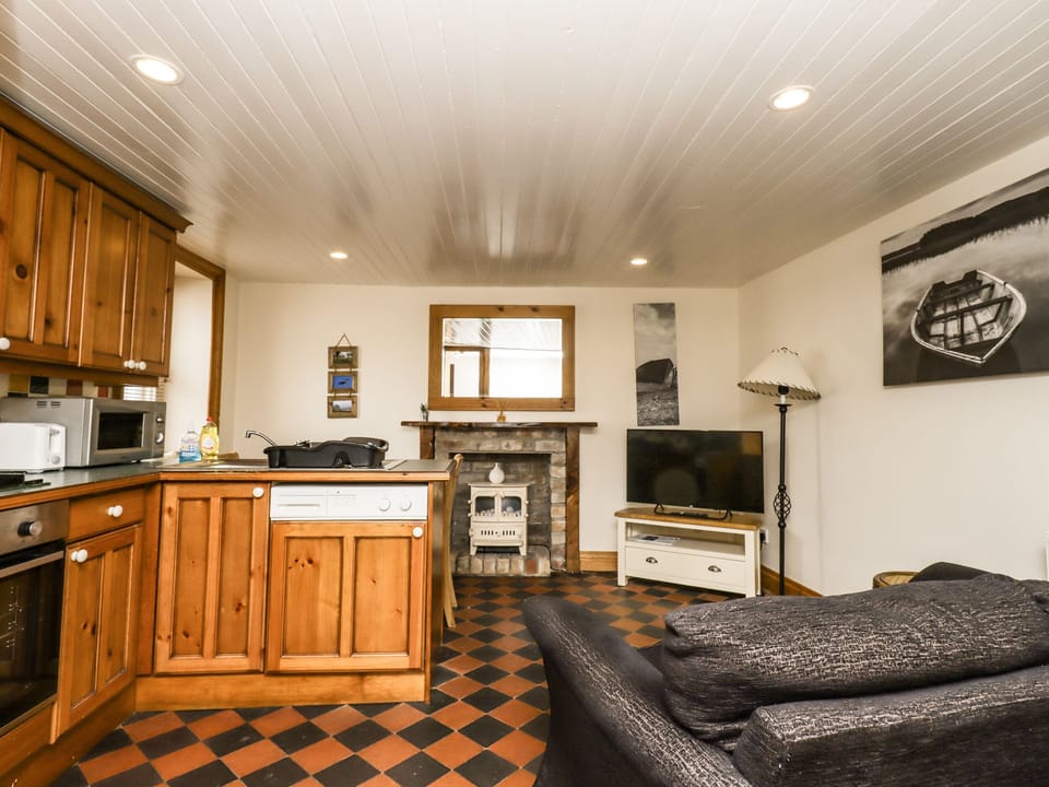 Cottage | Interior