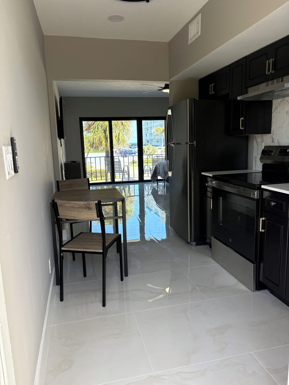Luxury Studio | Individually furnished, free WiFi, bed sheets
