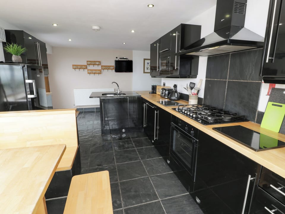 Cottage | Interior