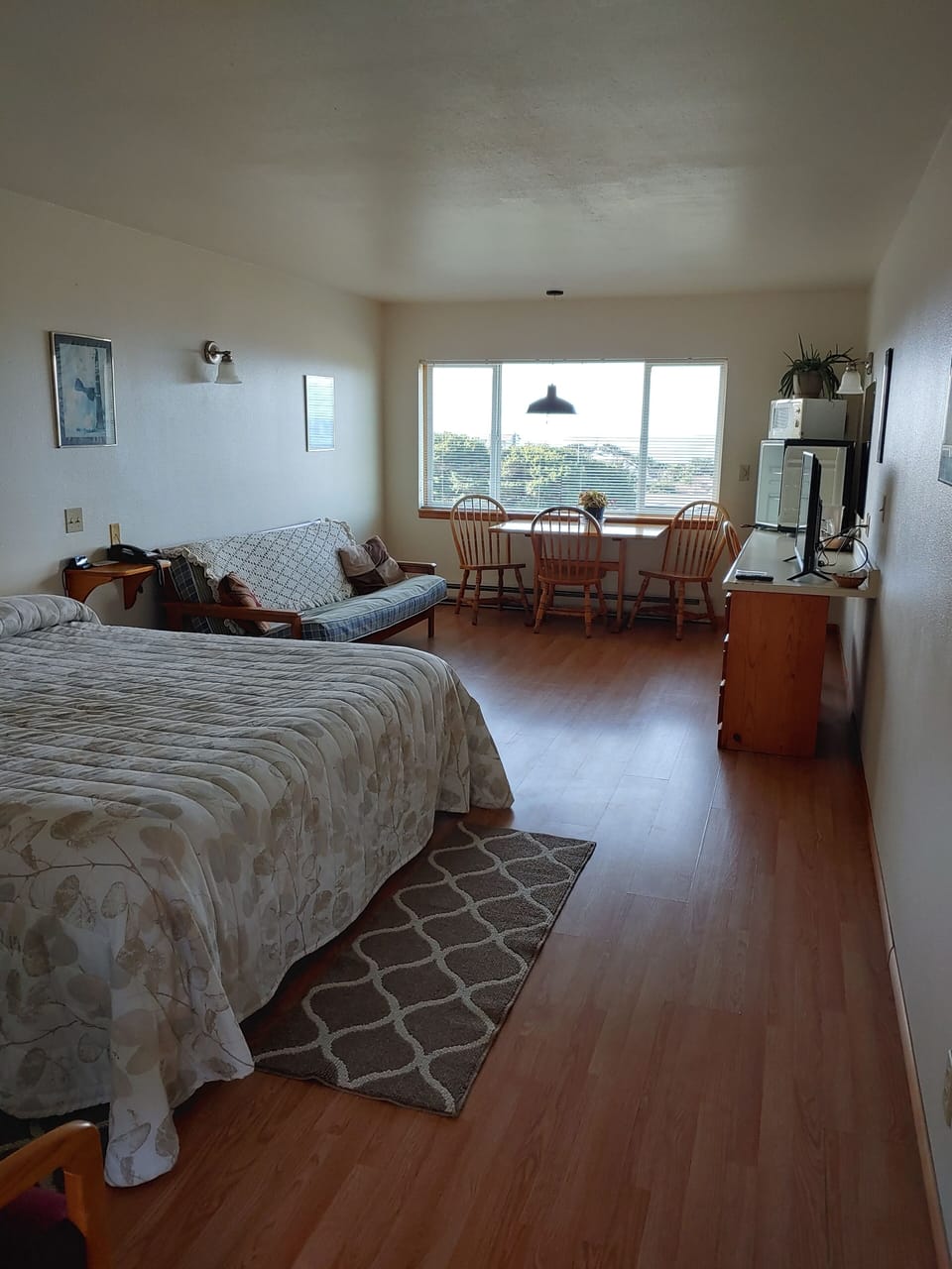 Room, 1 King Bed with Sofa bed, Ocean View (Adults only) | Iron/ironing board, free WiFi, bed sheets