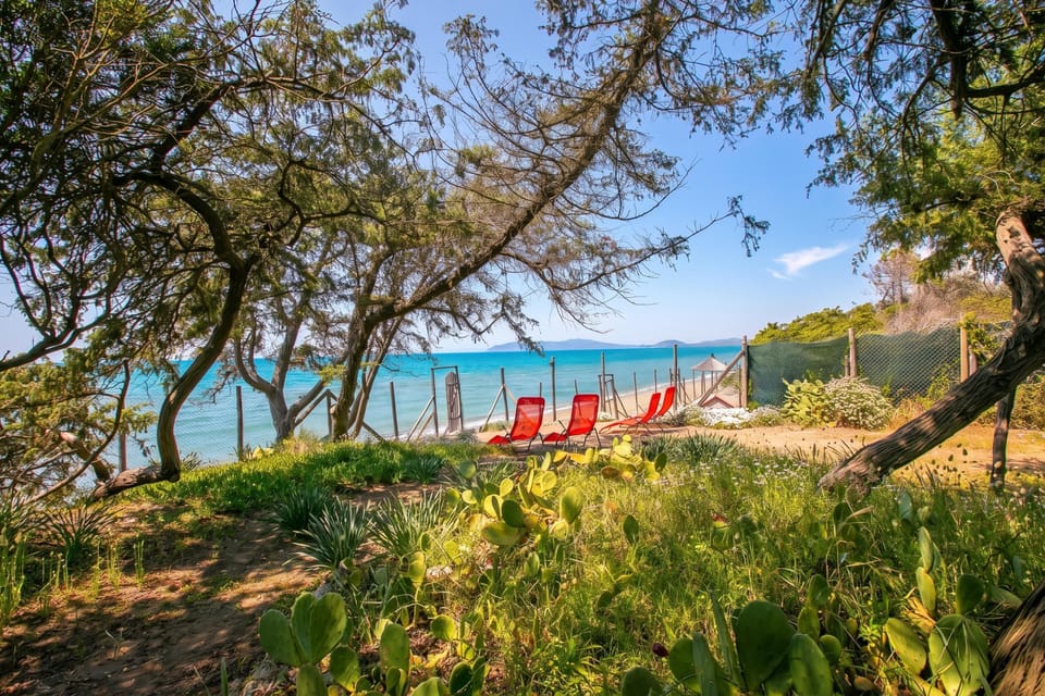 Family House, 5 Bedrooms, Microwave, Sea Facing (Casa Giannellina) | Exterior